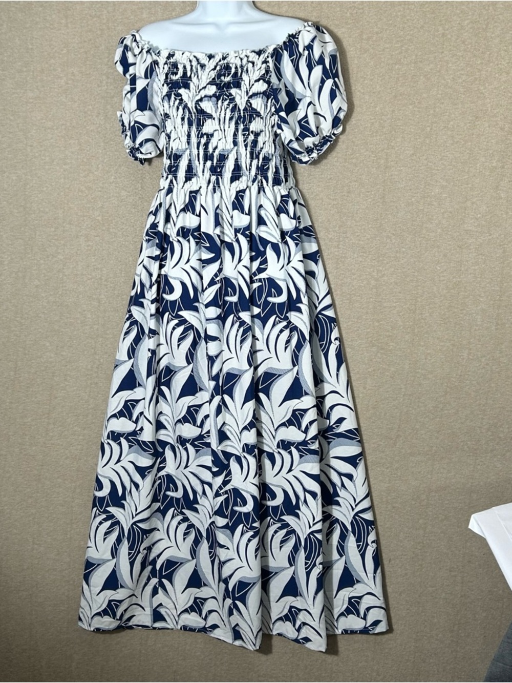 Seven Islands Dress Womens 3X Blue White Smocked Floral Maxi Resort Vacation